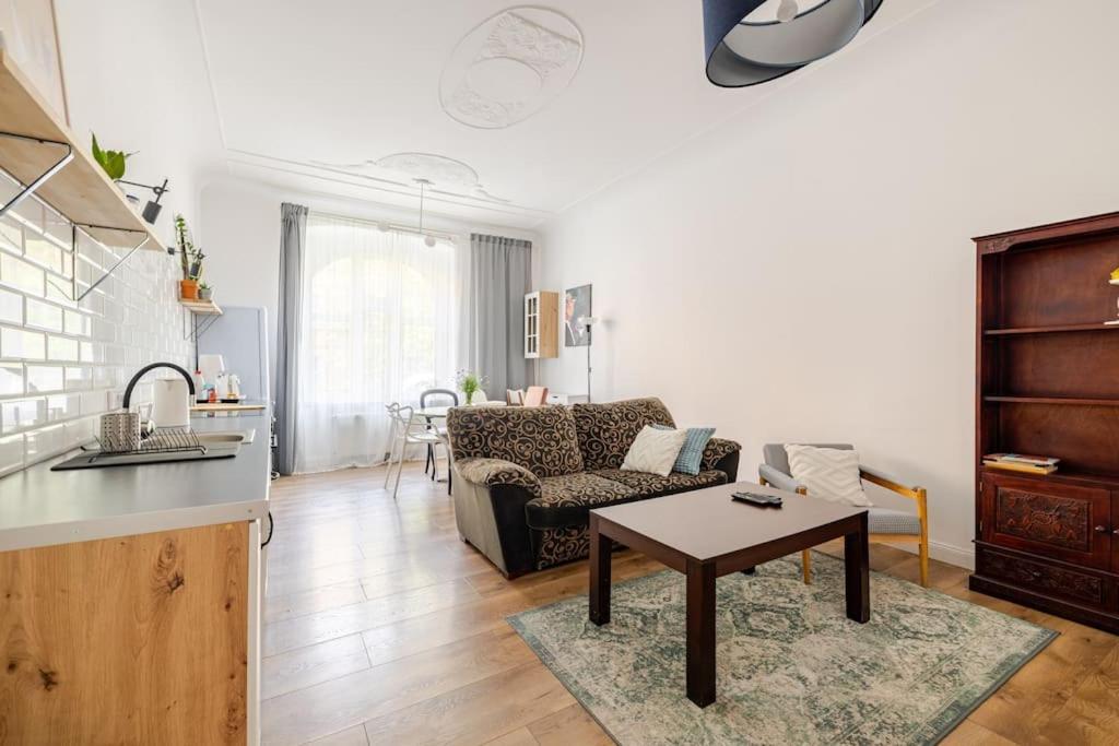 Apartament Rozeta Centrum 6Os Legnica Eksteriør billede
